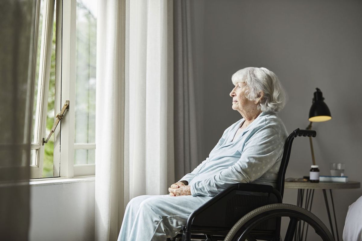 Борьба со старческой деменцией: уход в доме престарелых