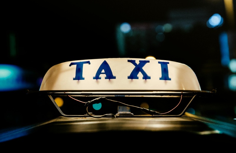 Работа водителем такси на своей машине в Харькове
