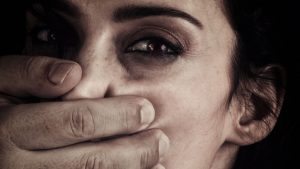 Що таке аб’юзивні стосунки та як з них вийти