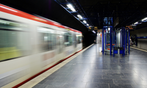Що означає бачити метро уві сні: станцію, ескалатор, рейки, поїзд або вагон