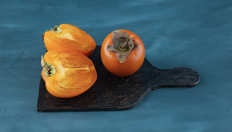 Чи можна давати котам хурму: пояснення ветеринарів